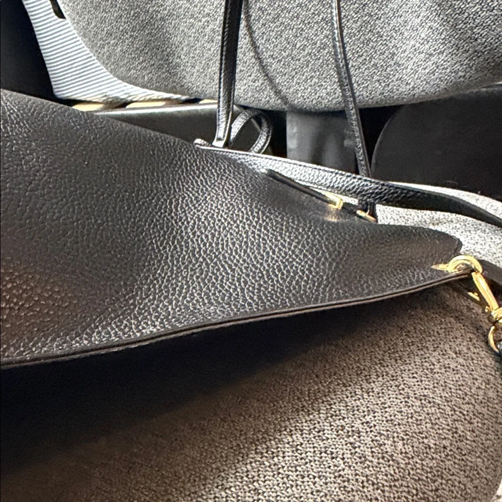 Lauren Ralph Lauren Black Leather Tote Bag – Like New - Picture 11 of 17